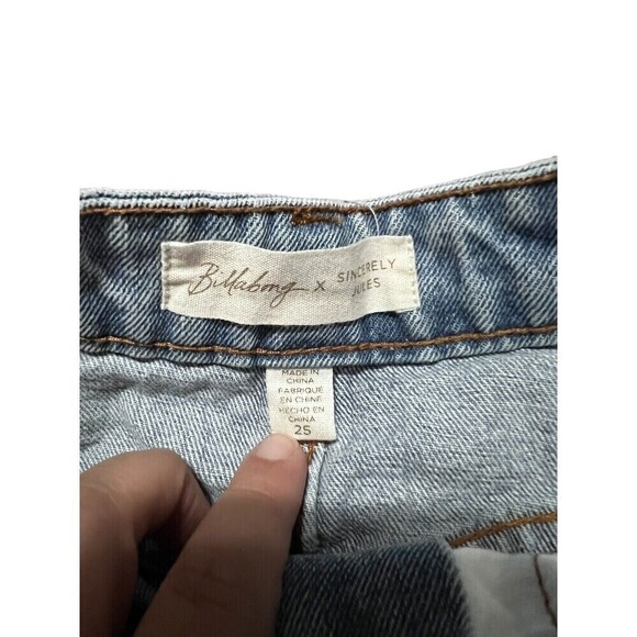 Billabong x sincerely jules denim  Form Fit Cut  women's size 25 Light Wash Skit - Picture 4 of 5